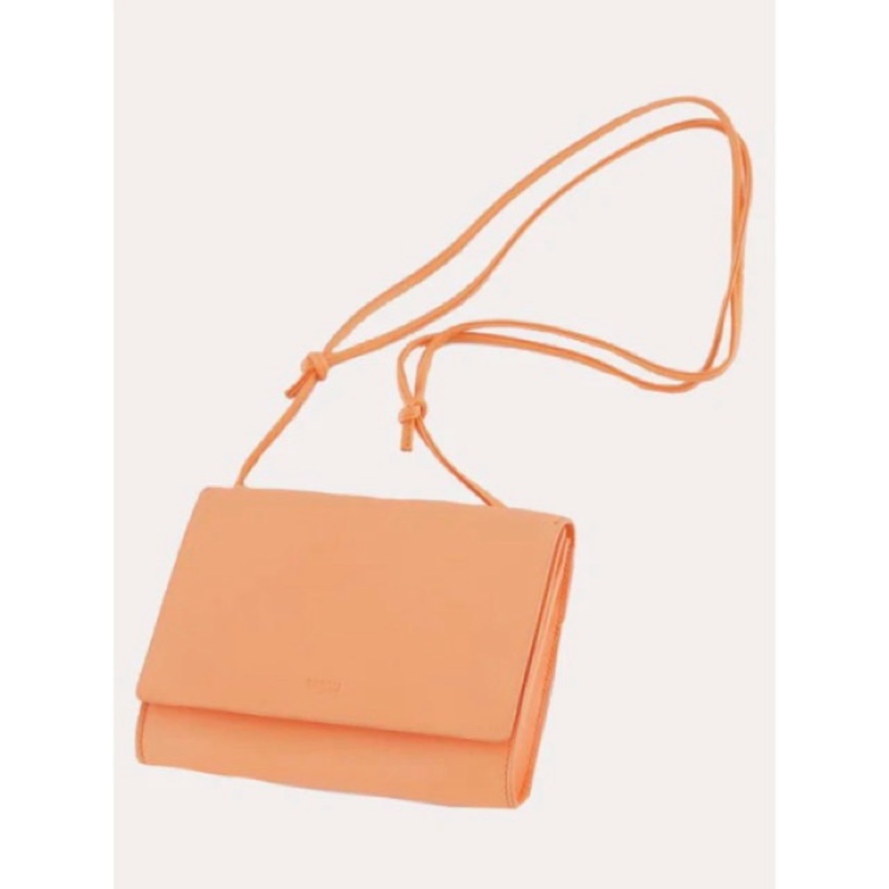 RARE Baggu Leather Compact Purse in Orange Sherbet